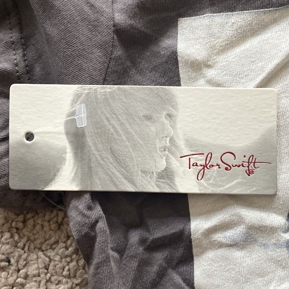 NEW Taylor Swift 2012 Official Red Grey Tee T-shirt Youth‎ Size Small - Picture 7 of 12